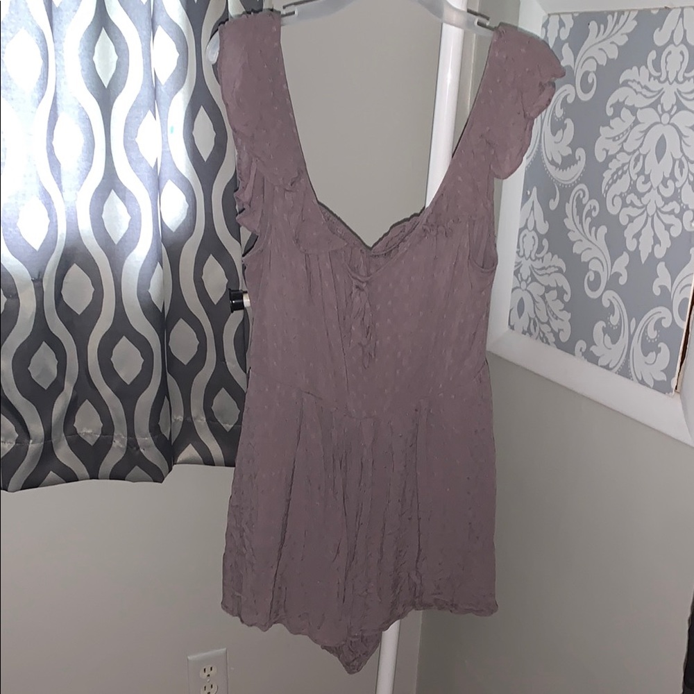Kimchi Blue Mauve Romper Size 4